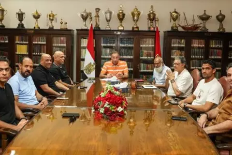 مصدر ليلا كورة: اجتماع للجنة التخطيط بالأهلي لحسم المدرب الجديد